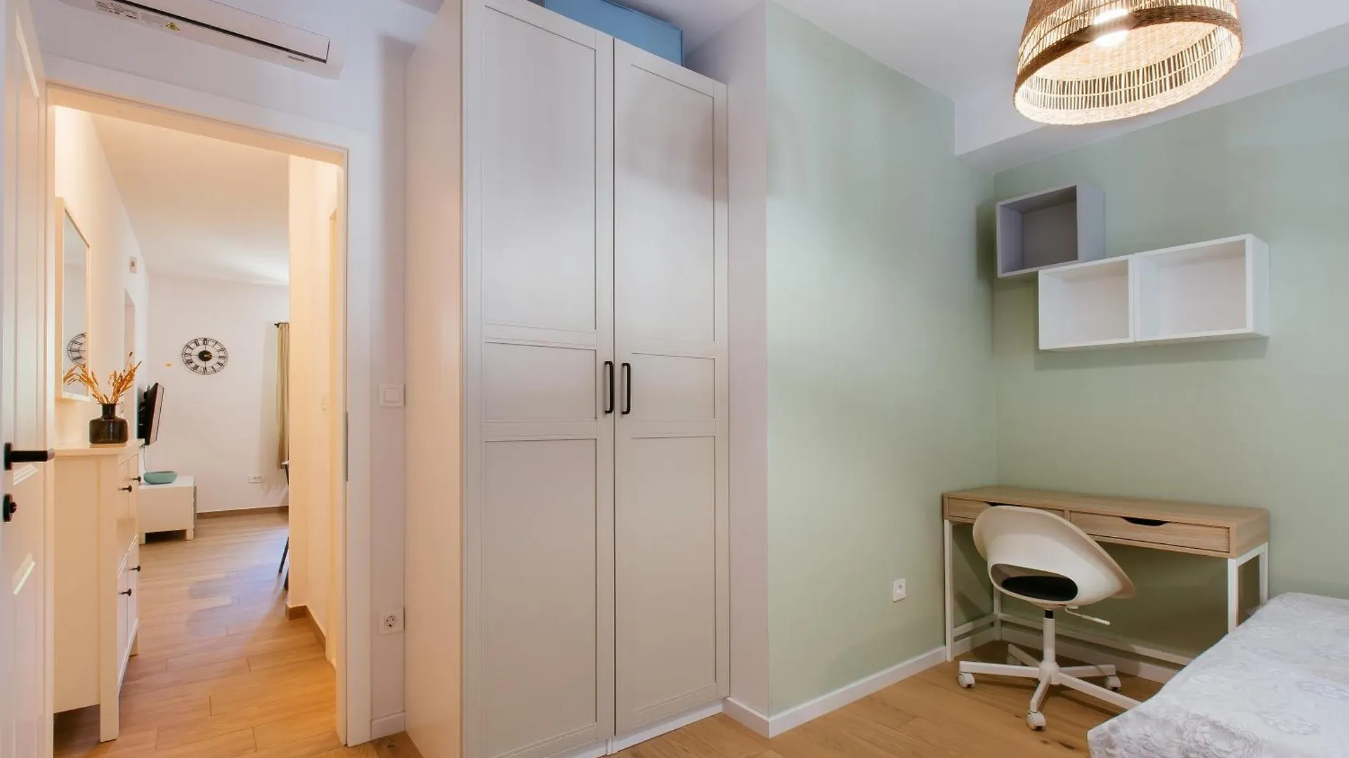 Apartments In Nice House Split With Garden For Children & Private Parking Croatia